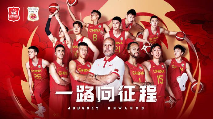 被男人添b超爽视频洗澡