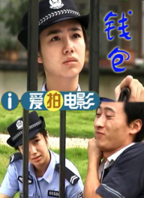 她双腿大开被绑在床调教ktv